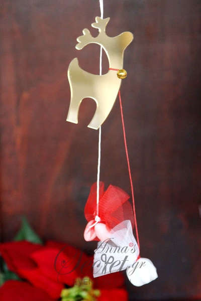Μπομπονιέρα ταρανδάκι από πλεξιγκλας Χριστουγεννιάτικο κρεμαστό στολίδι