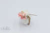 Μπομπονιέρα γάμου plexiglass τετράγωνο κουτάκι, με υφασμάτινα λουλουδάκια