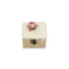 Μπομπονιέρα γάμου, κουτάκι ξύλινο τετράγωνο, με δαντέλα, διακοσμημένο με υφασμάτινο τριαντάφυλλο	