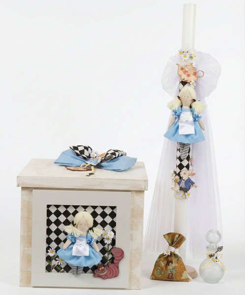 Βαπτιστικό πακέτο με θέμα την Αλίκη στην χώρα των θαυμάτων