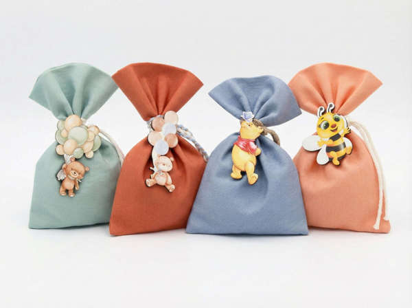 Μπομπονιέρες Βάπτισης Πουγκί "Αρκουδάκι & Μελισσούλα" winnie