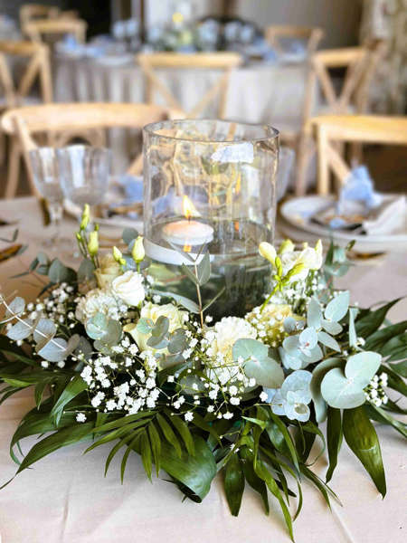 Centerpiece Τραπεζιού Γάμου & Βάπτισης | Πλωτό Κερί & Λευκά Άνθη